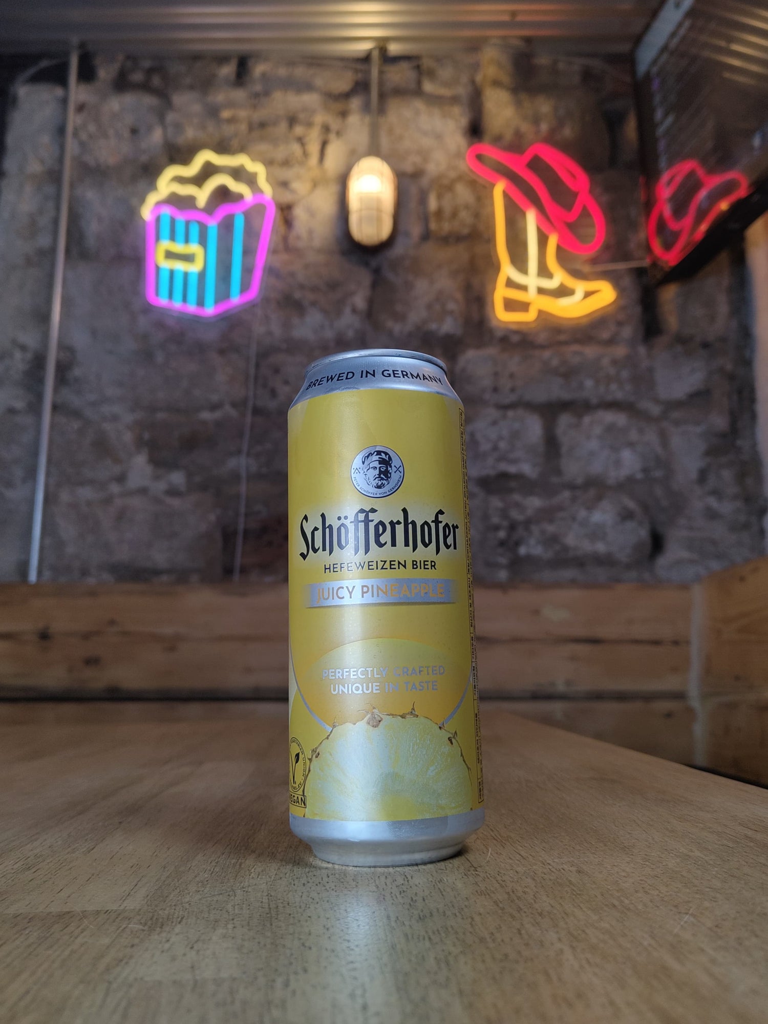 Pineapple Schofferhofer - 2.5% Radler - Binding Brauerei - 500ml Can