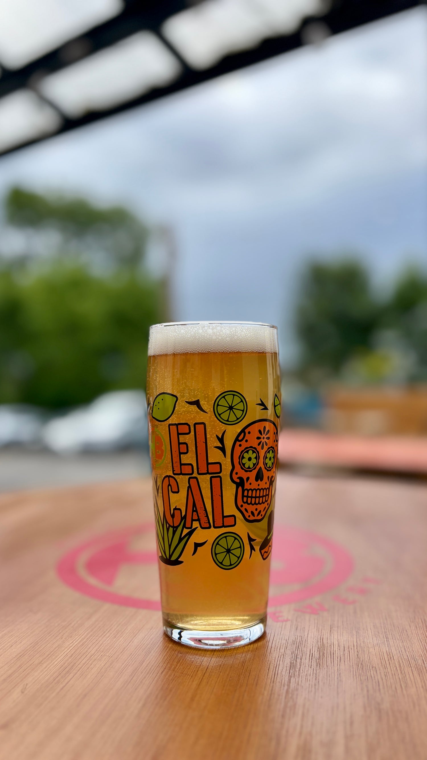 El Cal Pint Glass